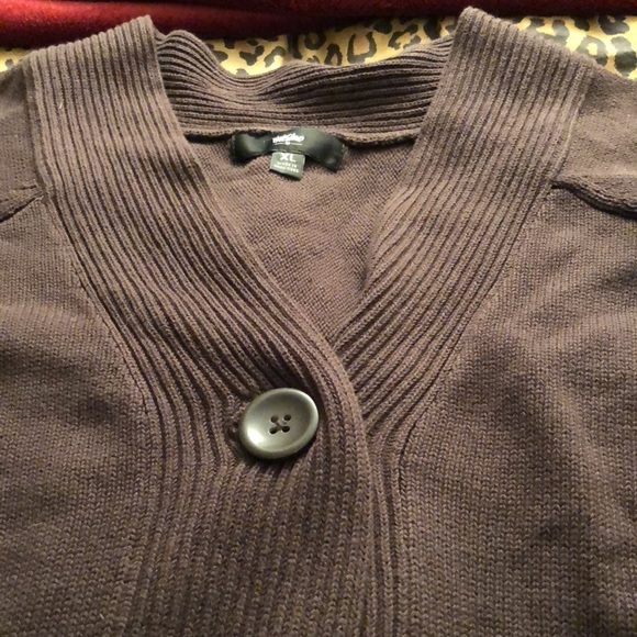 Mossimo Supply & Co size XL Dark brown 3/4 sleeve cropped cardigan one button - Picture 5 of 9